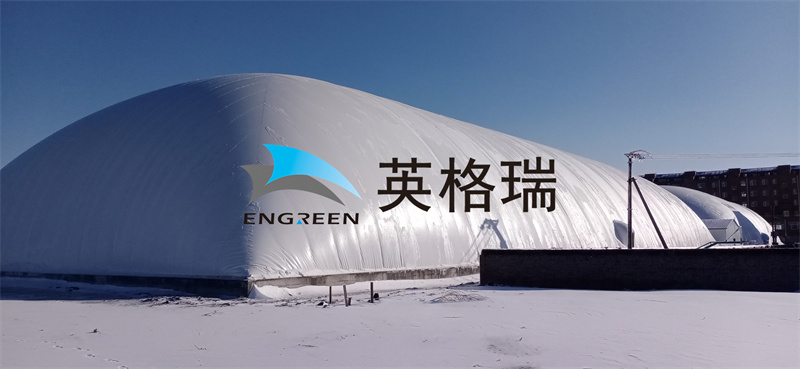 氣膜建筑具有造價合適、通風(fēng)良好、保溫效果好的諸多優(yōu)勢